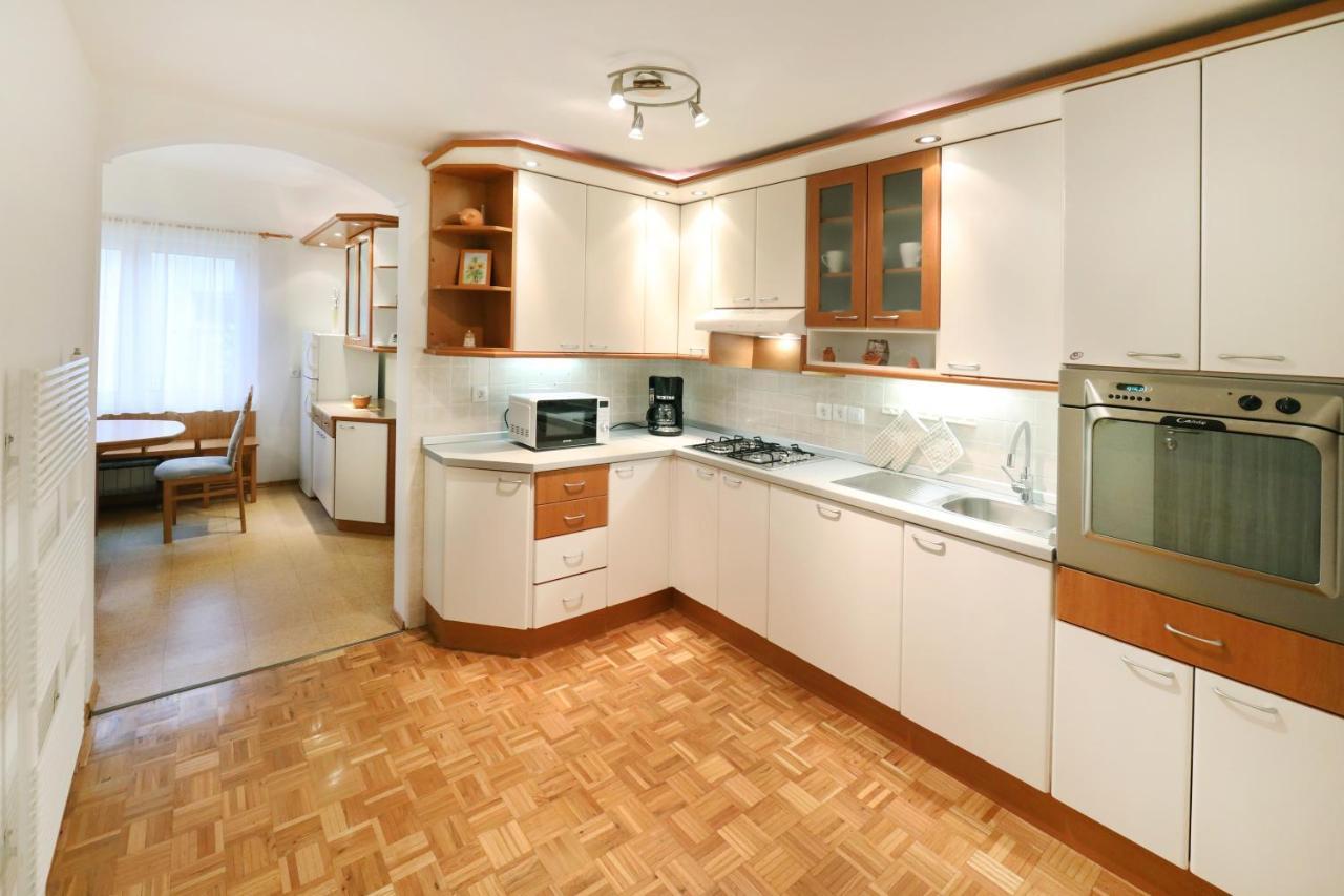 Apartma Vila Zigmund Cerknica Bagian luar foto