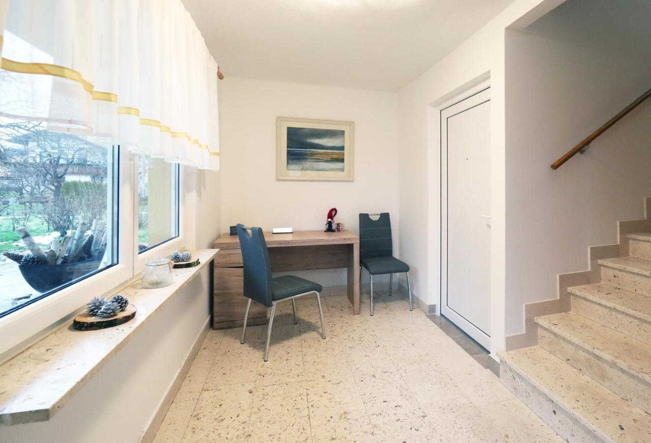 Apartma Vila Zigmund Cerknica Bagian luar foto