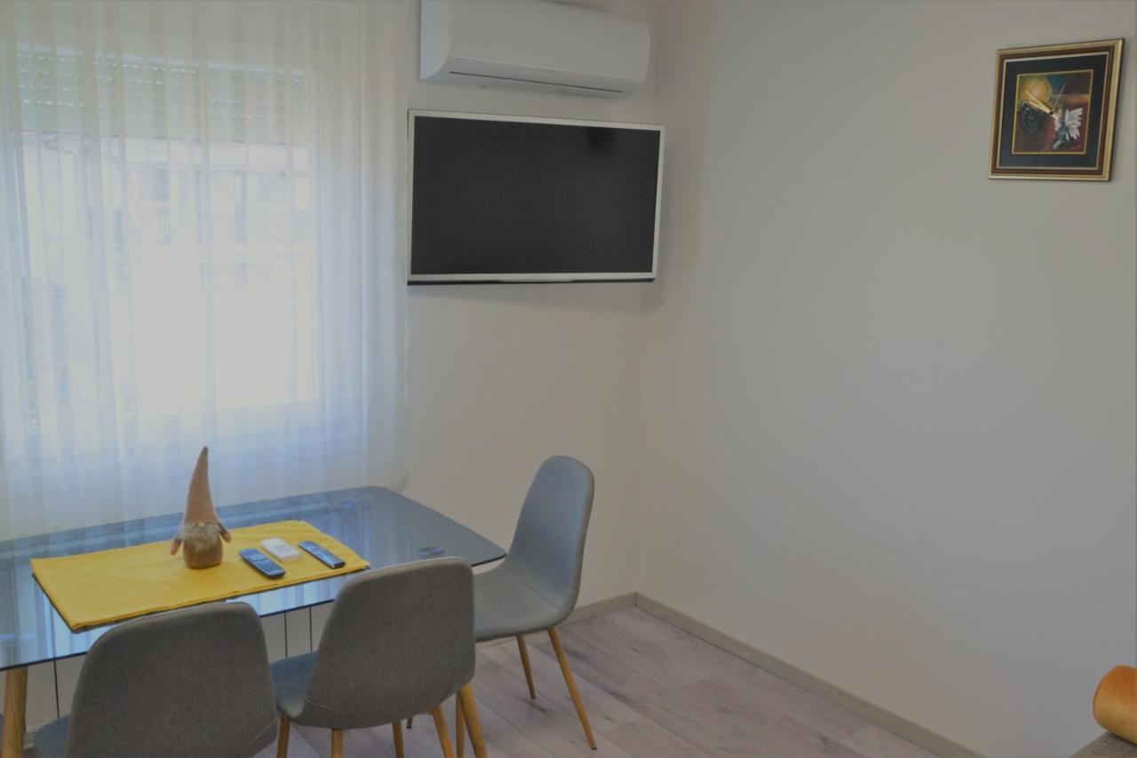 Apartma Vila Zigmund Cerknica Bagian luar foto